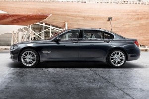 Cel mai scump BMW seria 7 lateral