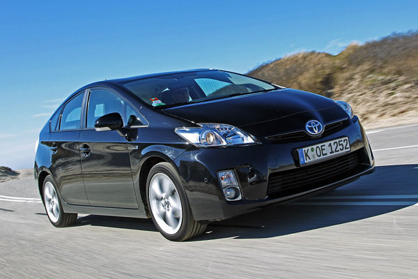 Cele mai fiabile masini pentru anul 2014 Toyota Prius