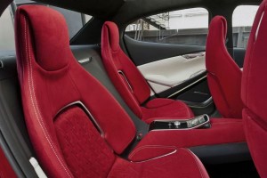 Noua Mazda 2 - conceptul Hazumi 2014 interior spate