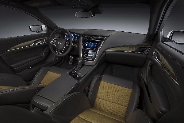 Noul Cadillac CTS-V 2015 cel mai puternic automobil de marca Cadillac interior