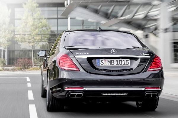 Noul Mercedes-Maybach pentru 2015 spate