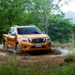 Noul Nissan Navara 2014 in motion
