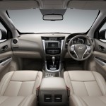 Noul Nissan Navara 2014 interior
