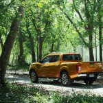 Noul Nissan Navara 2014 spate