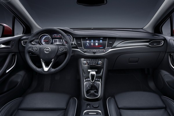 Noul Opel Astra 2015 interior