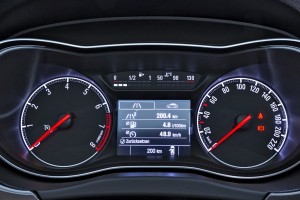 Noul Opel Corsa bord