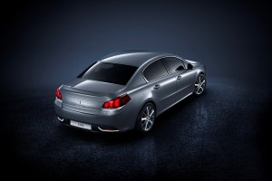 Noul Peugeot 508 2014 facelift imagine oficiala spate