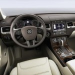 Noul Touareg 2014 facelift interior