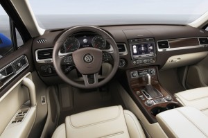 Noul Volkswagen Toureg facelift 2014 interior