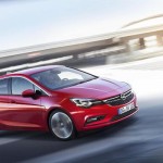 Opel Astra 2015 lateral