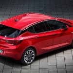 Opel Astra K red foto spate
