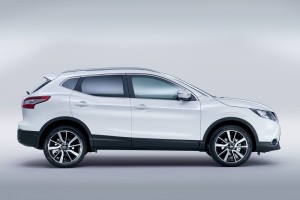noul Qashqai 2014 lateral